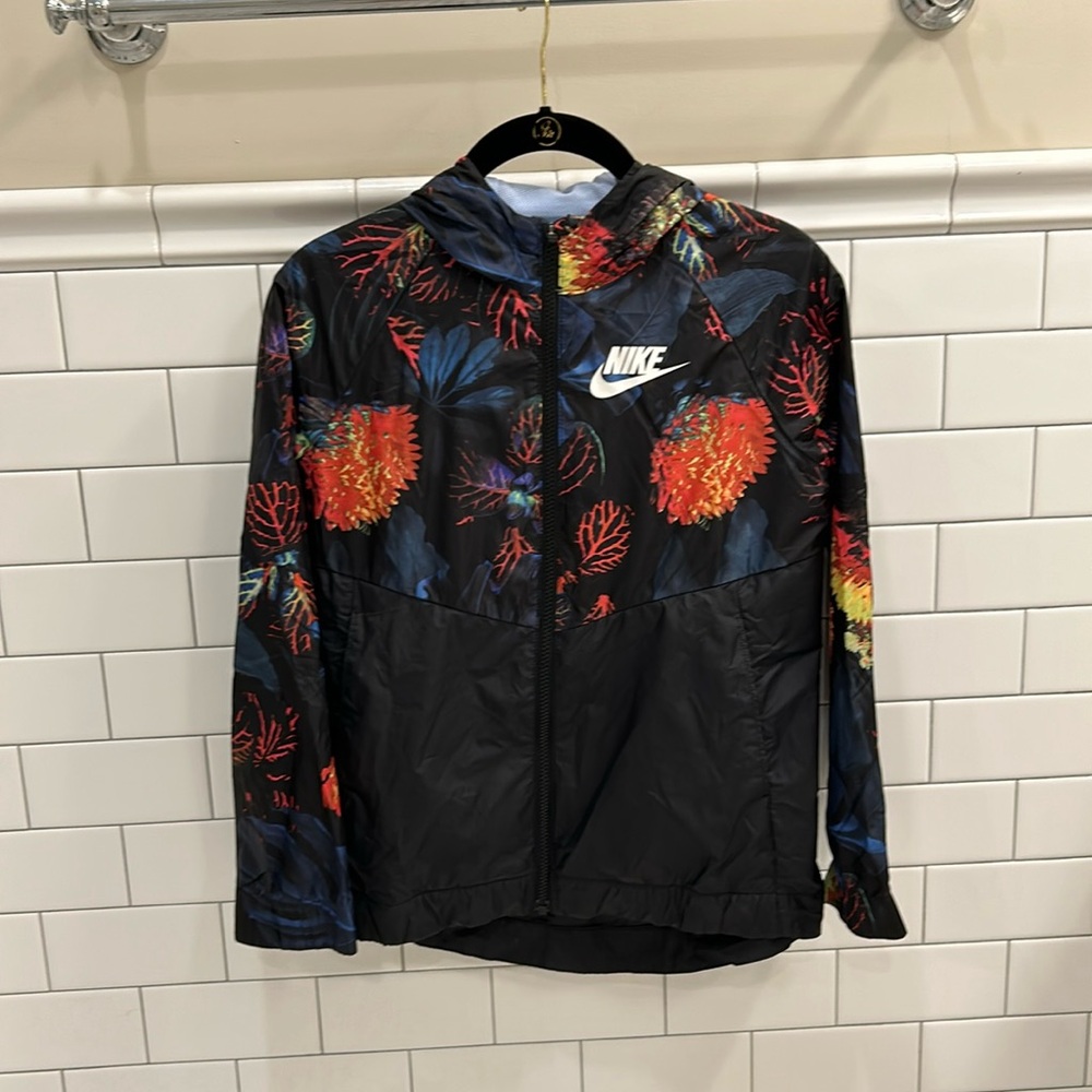 Nike Kids Lightweight Hooded Rain Jacket – Black Floral Print – Size Large